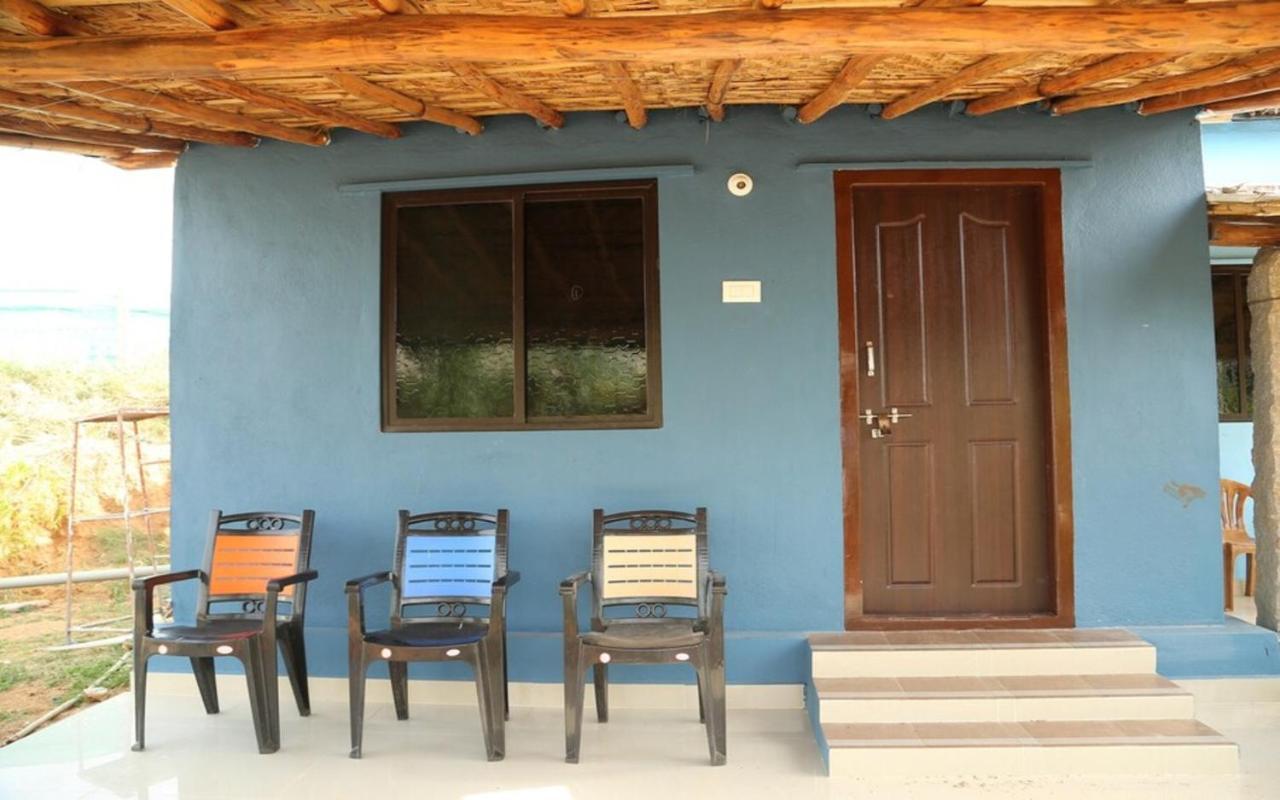Hotel Megha Resort Hampi Exterior photo